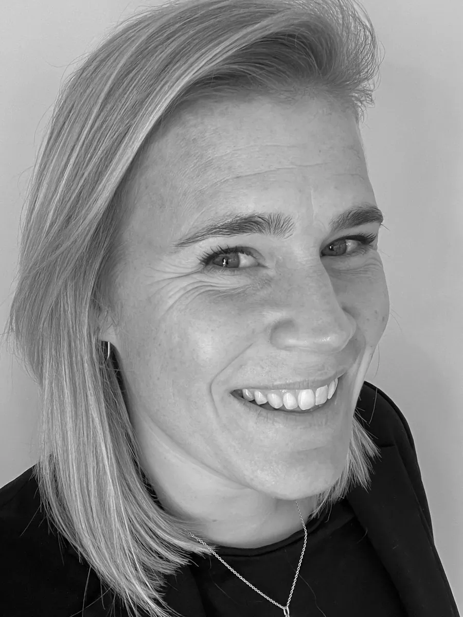 Suzanne van de Goot, Hair by Suuz